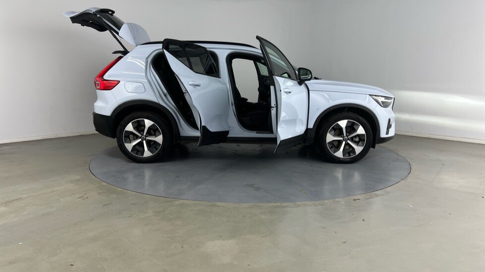 Used Volvo XC40 2024 for sale - 76552548: Photo 25