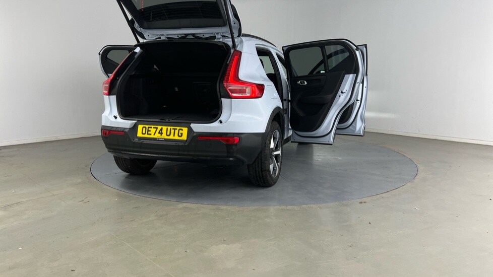 Used Volvo XC40 2024 for sale - 76552548: Photo 30