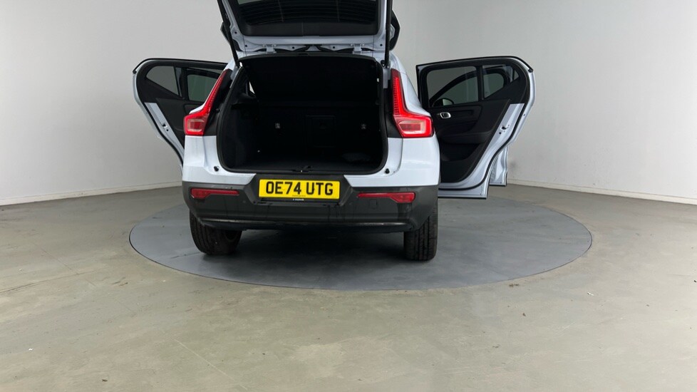 Used Volvo XC40 2024 for sale - 76552548: Photo 31