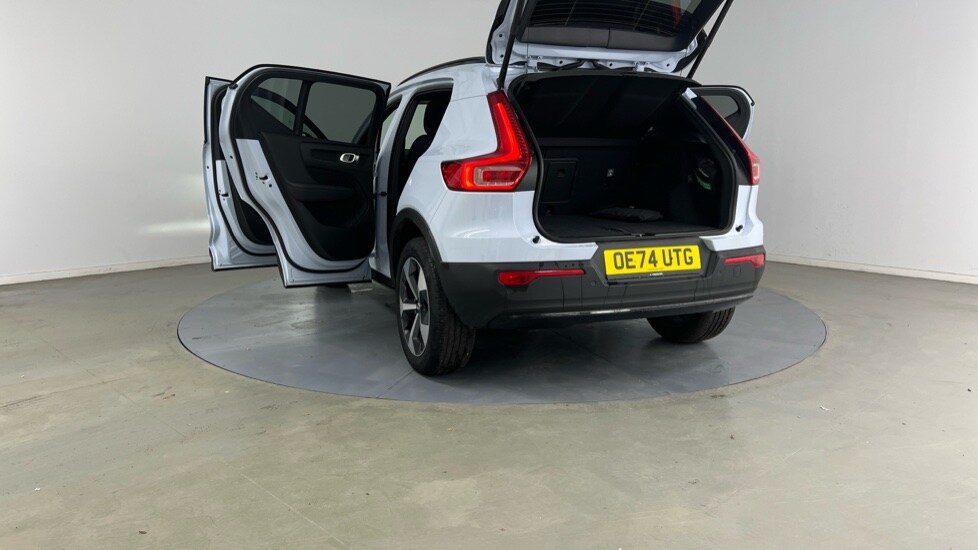 Used Volvo XC40 2024 for sale - 76552548: Photo 33