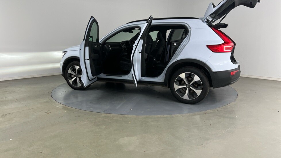 Used Volvo XC40 2024 for sale - 76552548: Photo 36