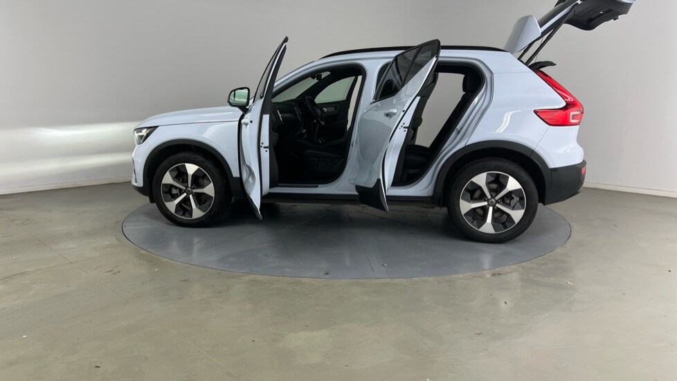 Used Volvo XC40 2024 for sale - 76552548: Photo 37