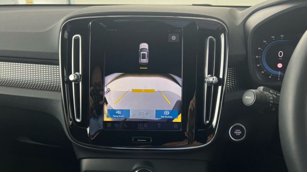 Used Volvo XC40 2025 for sale - 75629635: Photo 14