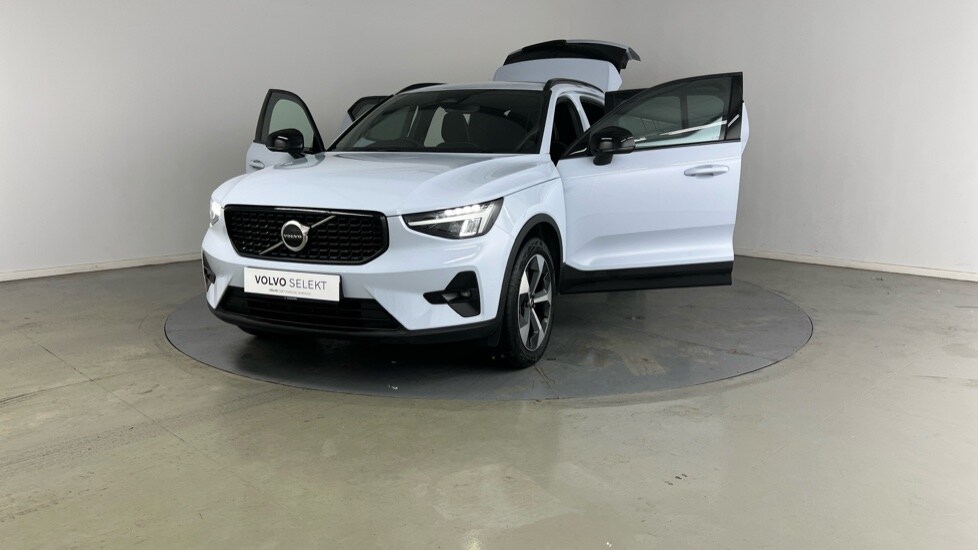 Used Volvo XC40 2025 for sale - 75629635: Photo 17