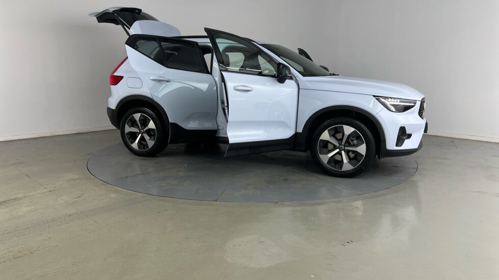 Used Volvo XC40 2025 for sale - 75629635: Photo 24