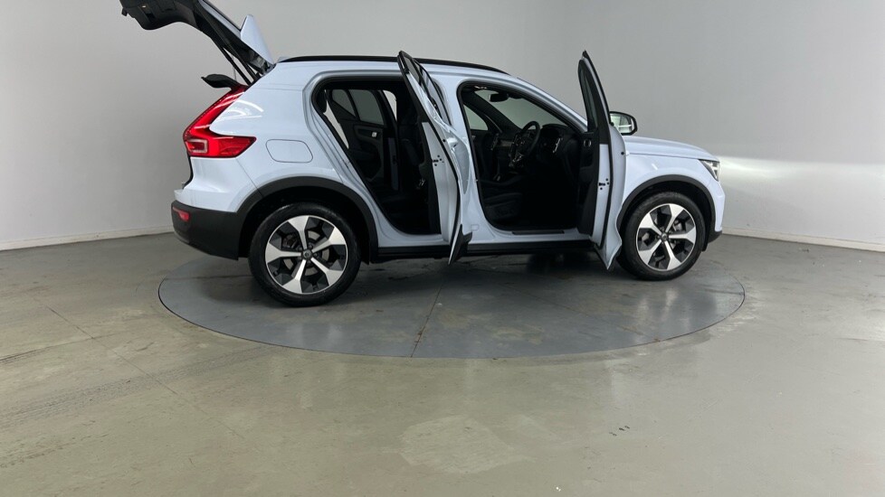 Used Volvo XC40 2025 for sale - 75629635: Photo 27