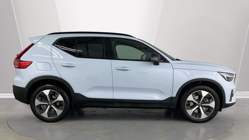 Used Volvo XC40 2025 for sale - 75629635: Photo 3