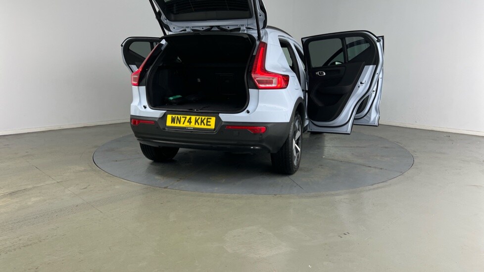 Used Volvo XC40 2025 for sale - 75629635: Photo 31