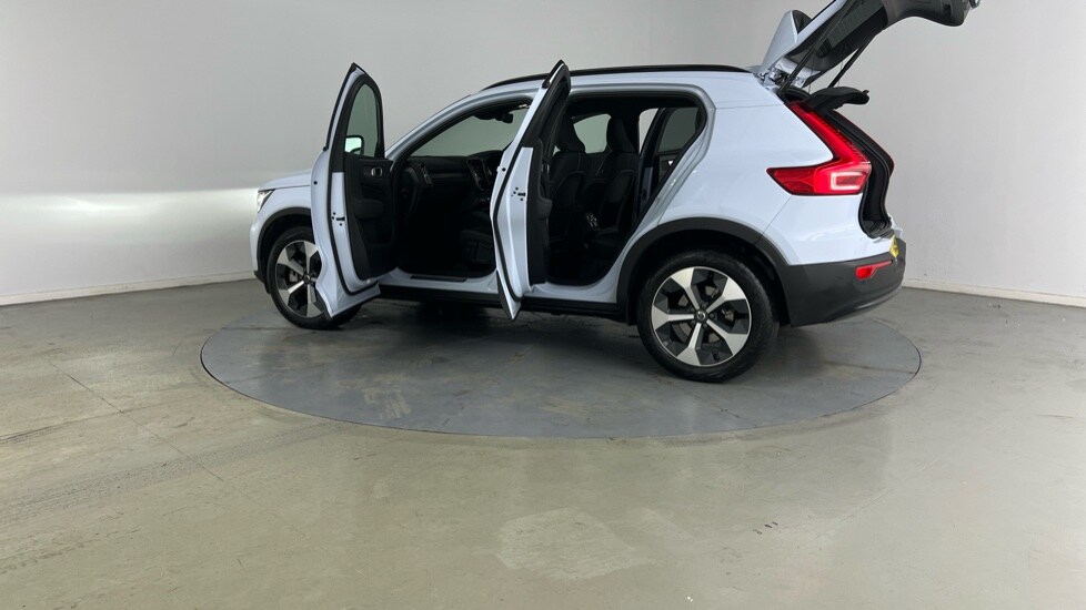 Used Volvo XC40 2025 for sale - 75629635: Photo 37