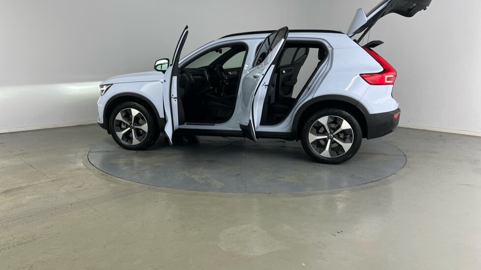 Used Volvo XC40 2025 for sale - 75629635: Photo 38