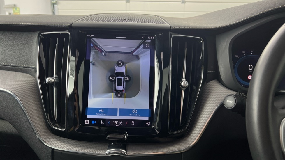 Used Volvo XC60 2022 for sale - 77151510: Photo 14