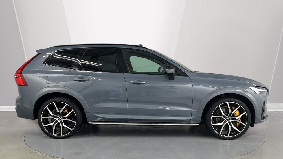 Used Volvo XC60 2022 for sale - 77151510: Photo 3