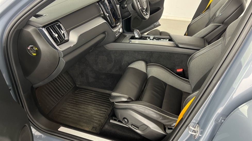 Used Volvo XC60 2022 for sale - 77151510: Photo 51