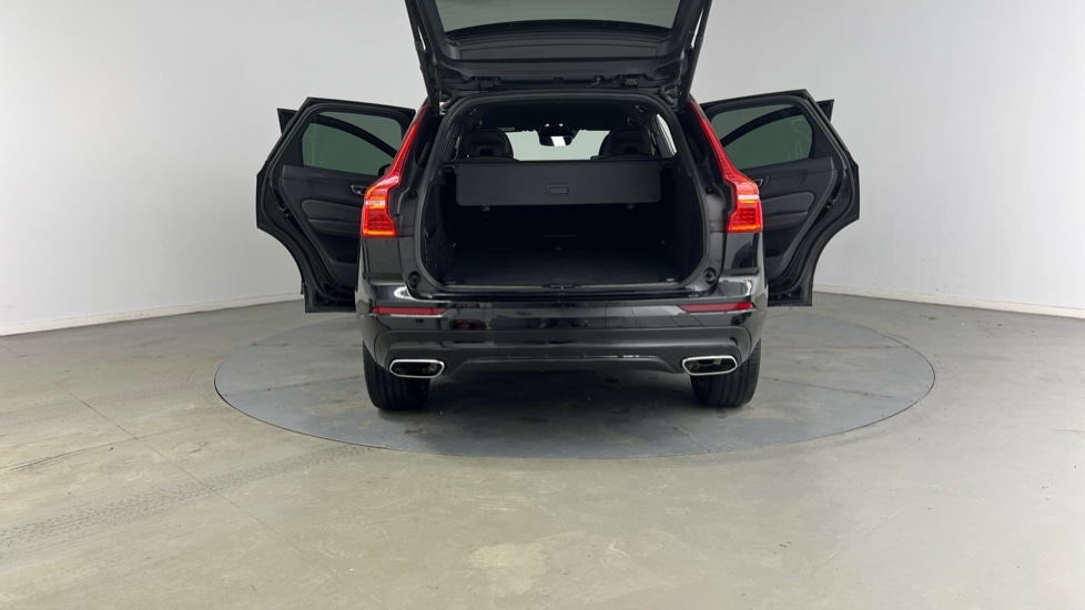Used Volvo XC60 2019 for sale - 76872824: Photo 32