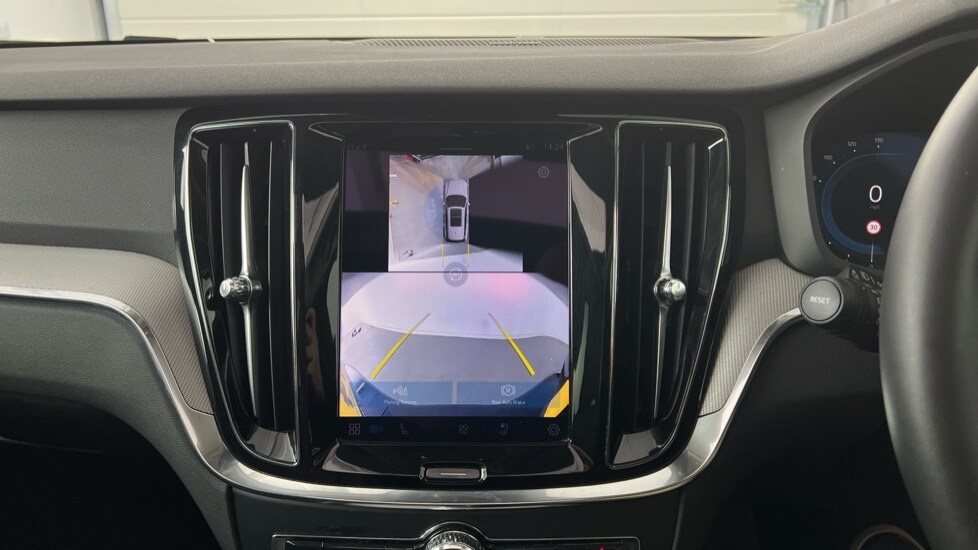 Used Volvo V60 2025 for sale - 77480239: Photo 14