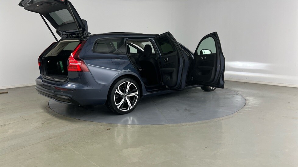Used Volvo V60 2025 for sale - 77480239: Photo 29