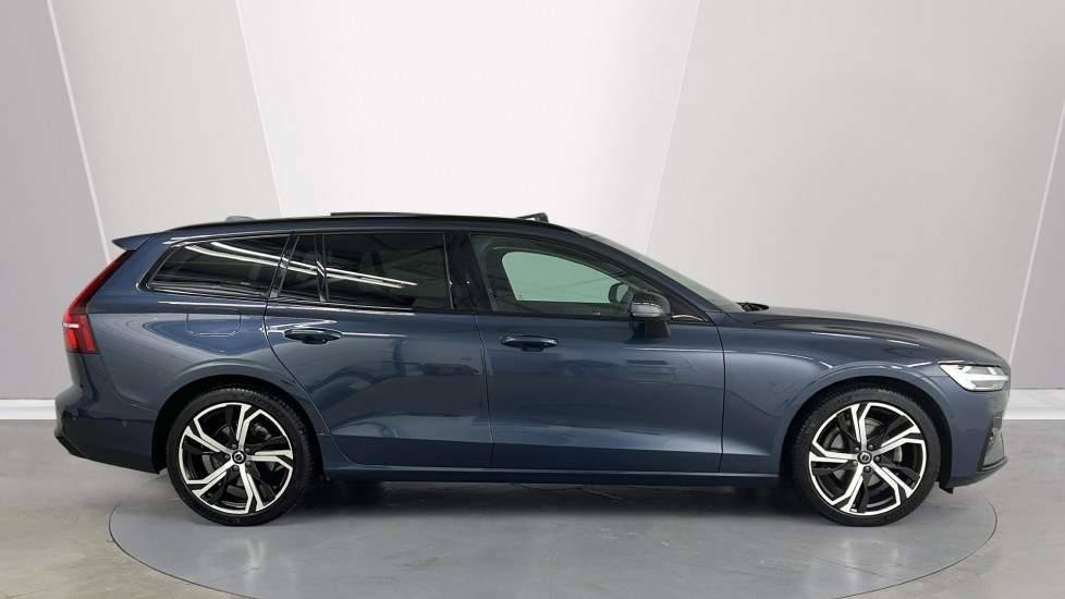 Used Volvo V60 2025 for sale - 77480239: Photo 3
