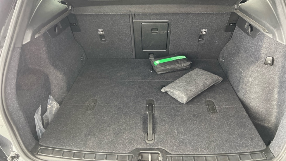 Used Volvo XC40 2025 for sale - 78133498: Photo 13