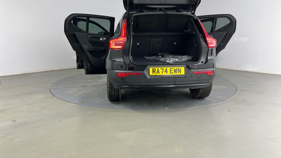 Used Volvo XC40 2025 for sale - 78133498: Photo 32