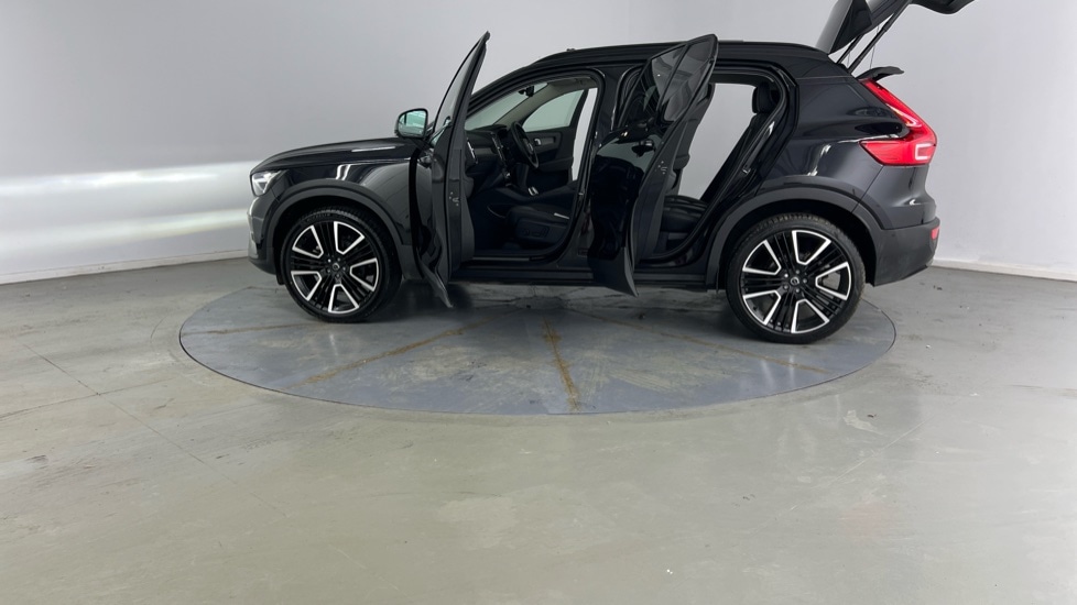 Used Volvo XC40 2025 for sale - 78133498: Photo 37