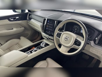 Used Volvo XC60 2021 for sale - 78617911: Photo