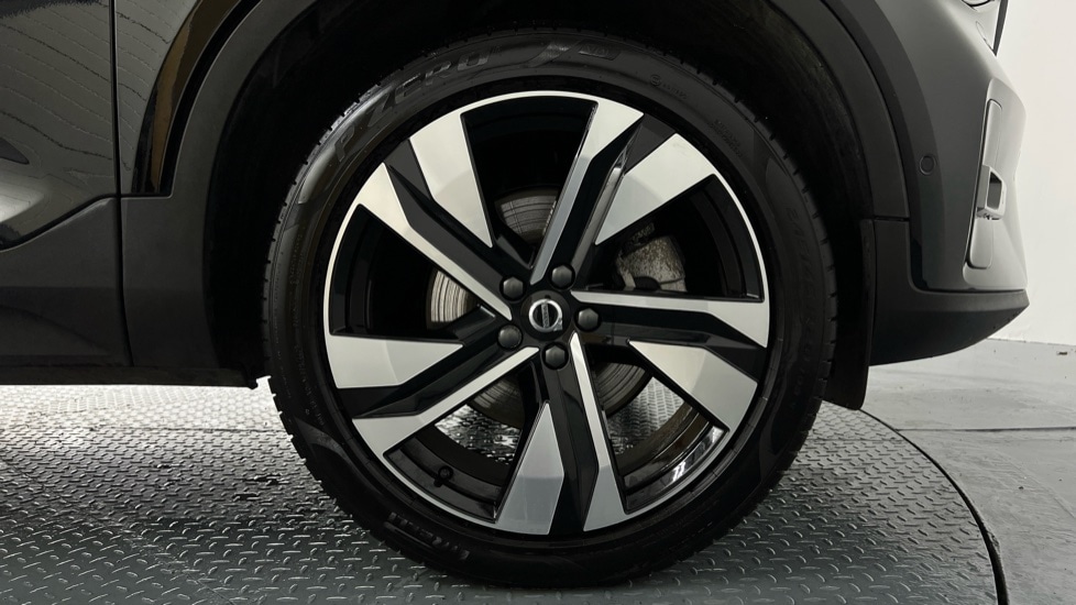 Used Volvo XC40 2024 for sale - 77539767: Photo 16