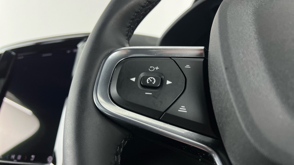 Used Volvo XC40 2024 for sale - 77539767: Photo 18