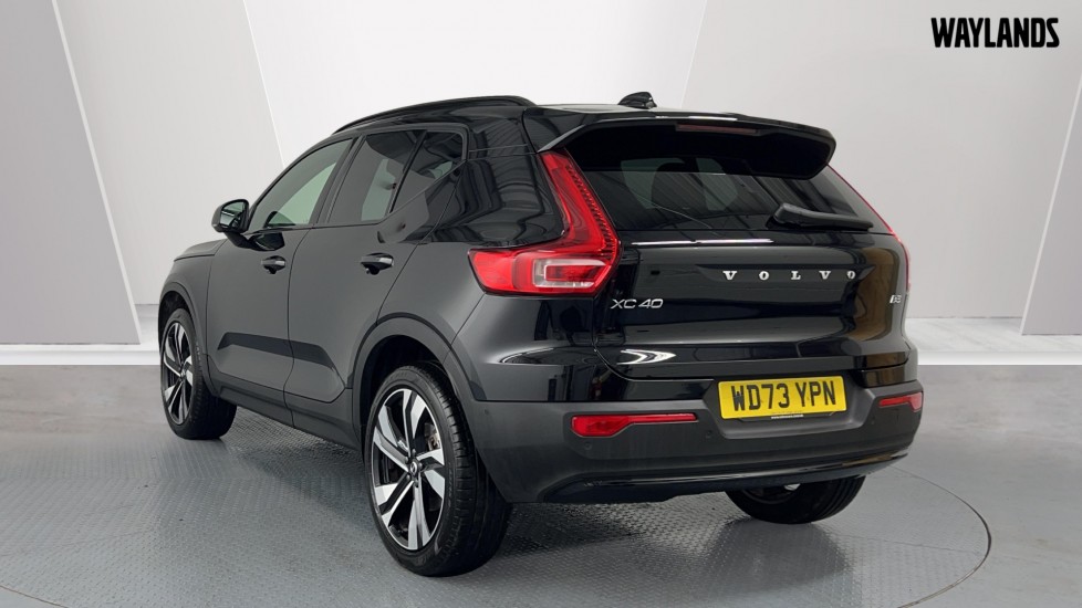 Used Volvo XC40 2024 for sale - 77539767: Photo 2