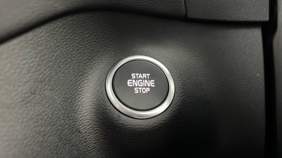 Used Volvo XC40 2024 for sale - 77539767: Photo 23