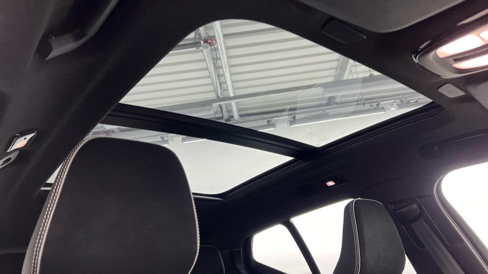 Used Volvo XC40 2024 for sale - 77539767: Photo 32