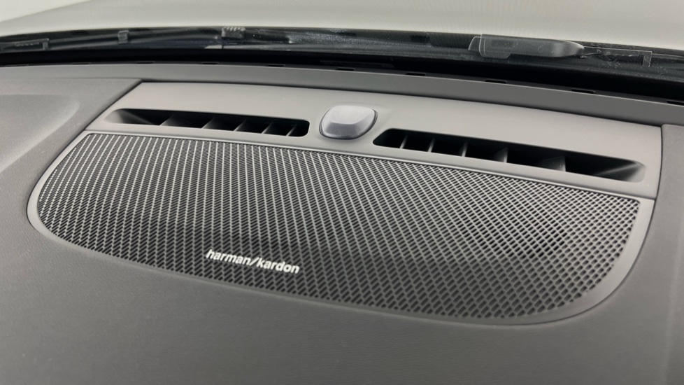 Used Volvo XC40 2024 for sale - 77539767: Photo 33