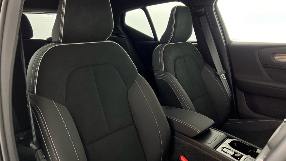 Used Volvo XC40 2024 for sale - 77539767: Photo 9