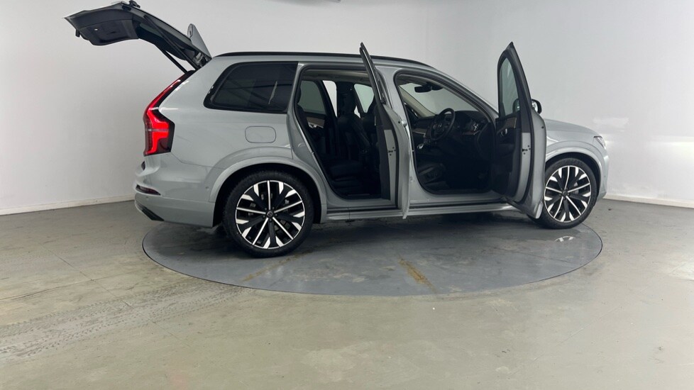 Used Volvo XC90 2025 for sale - 77927358: Photo 28