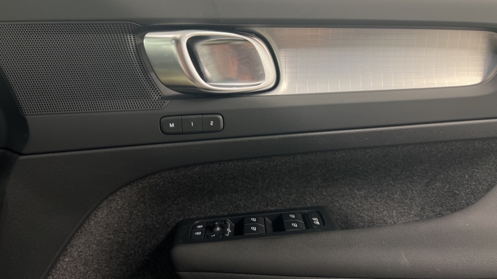 Used Volvo XC40 2023 for sale - 78055196: Photo 15