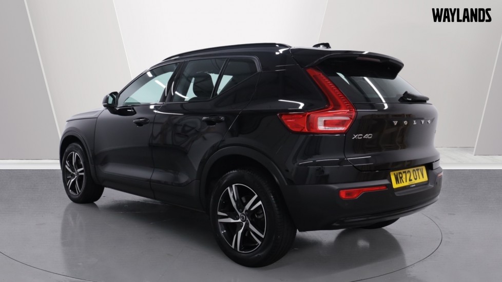 Used Volvo XC40 2023 for sale - 78055196: Photo 2
