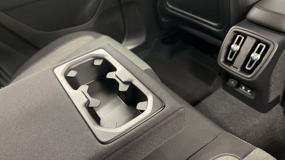 Used Volvo XC40 2023 for sale - 78055196: Photo 26