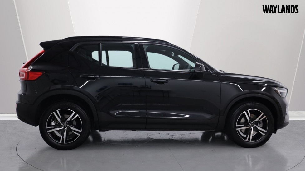 Used Volvo XC40 2023 for sale - 78055196: Photo 3