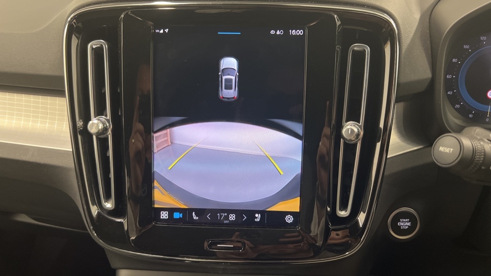 Used Volvo XC40 2023 for sale - 78055196: Photo 31