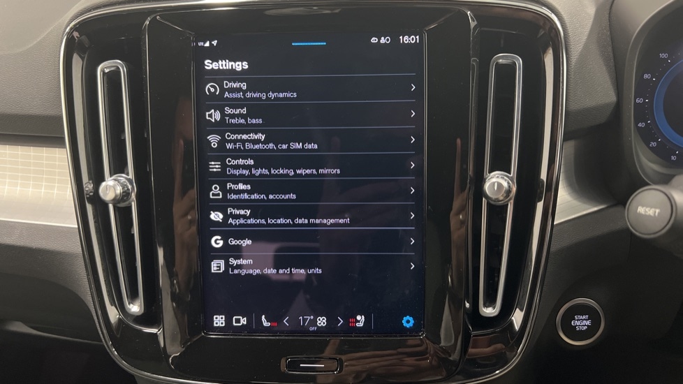 Used Volvo XC40 2023 for sale - 78055196: Photo 34