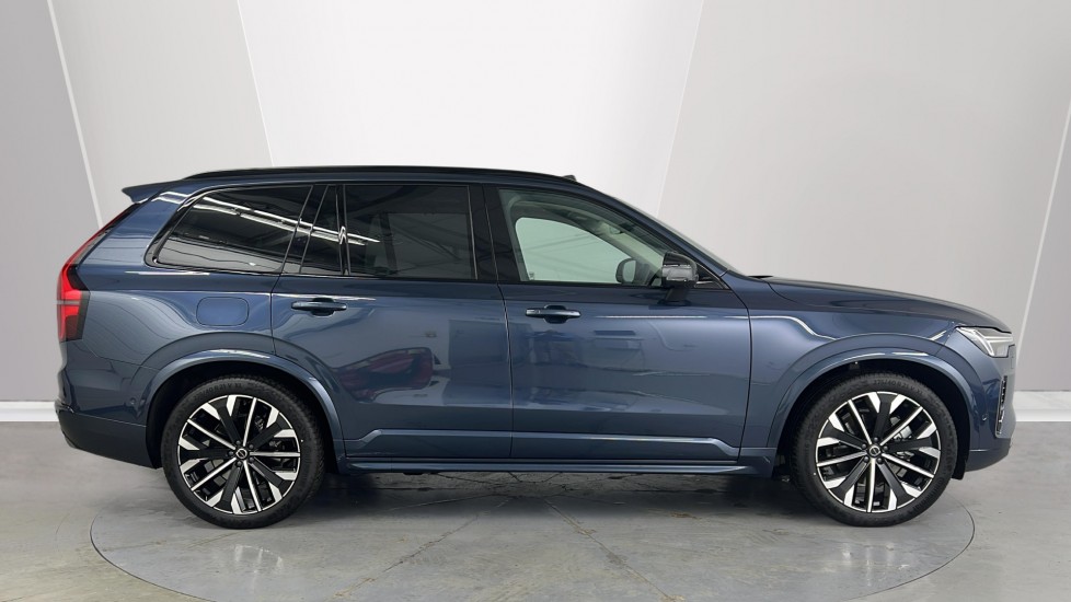 Used Volvo XC90 2025 for sale - 76595319: Photo 3