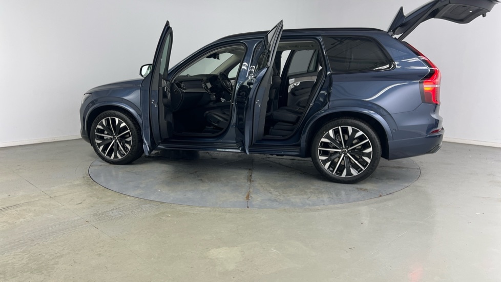 Used Volvo XC90 2025 for sale - 76595319: Photo 37