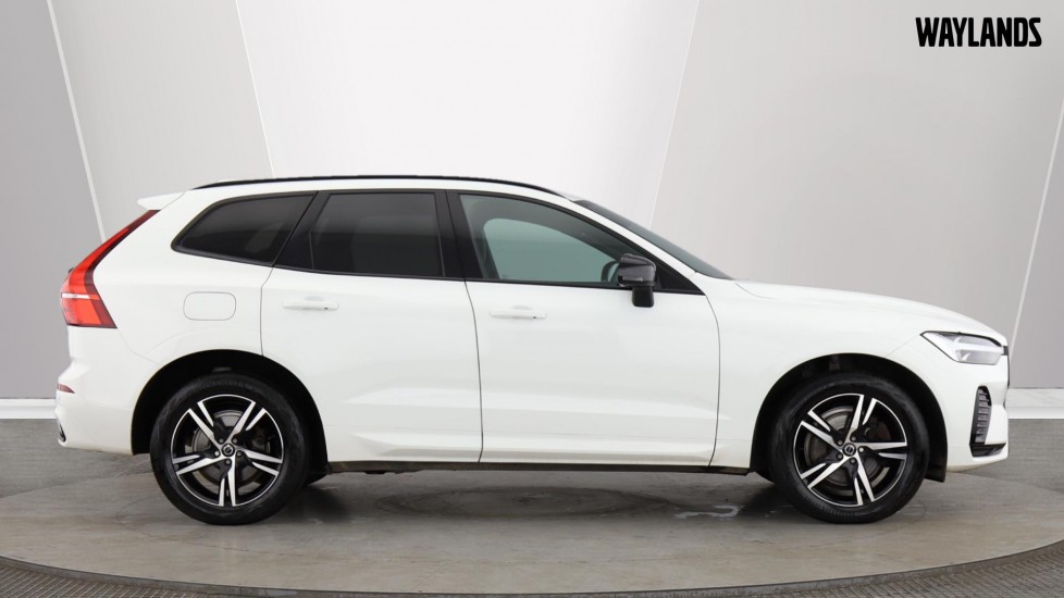 Used Volvo XC60 2021 for sale - 76552322: Photo 2