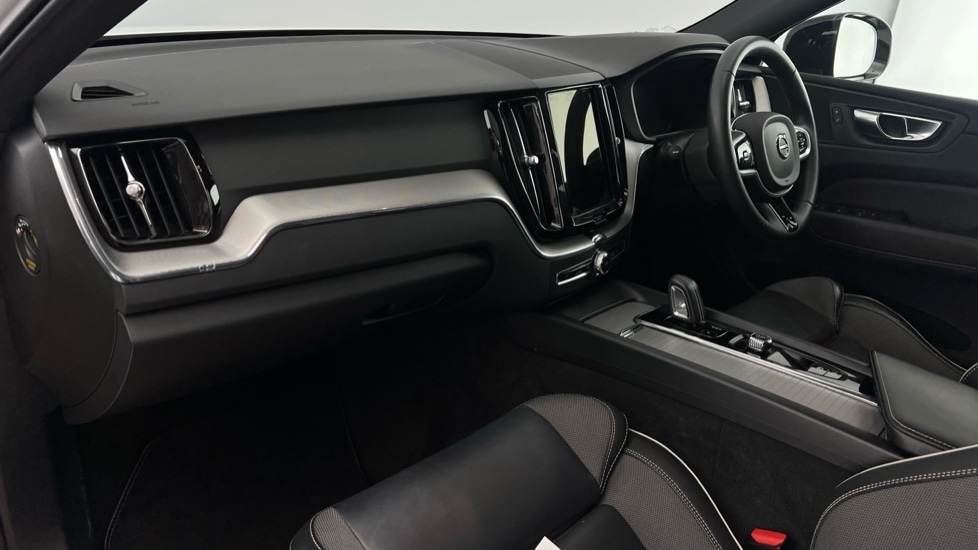 Used Volvo XC60 2021 for sale - 76552322: Photo 6