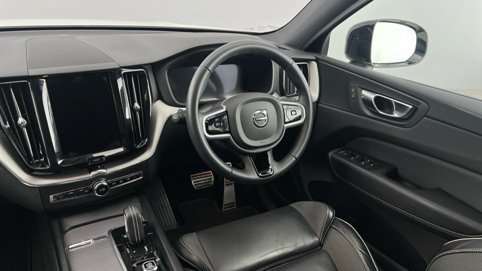 Used Volvo XC60 2021 for sale - 76552322: Photo 8