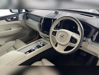 Used Volvo XC60 2023 for sale - 78467941: Photo