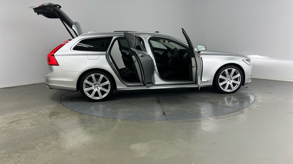 Used Volvo V90 2020 for sale - 77050896: Photo 28