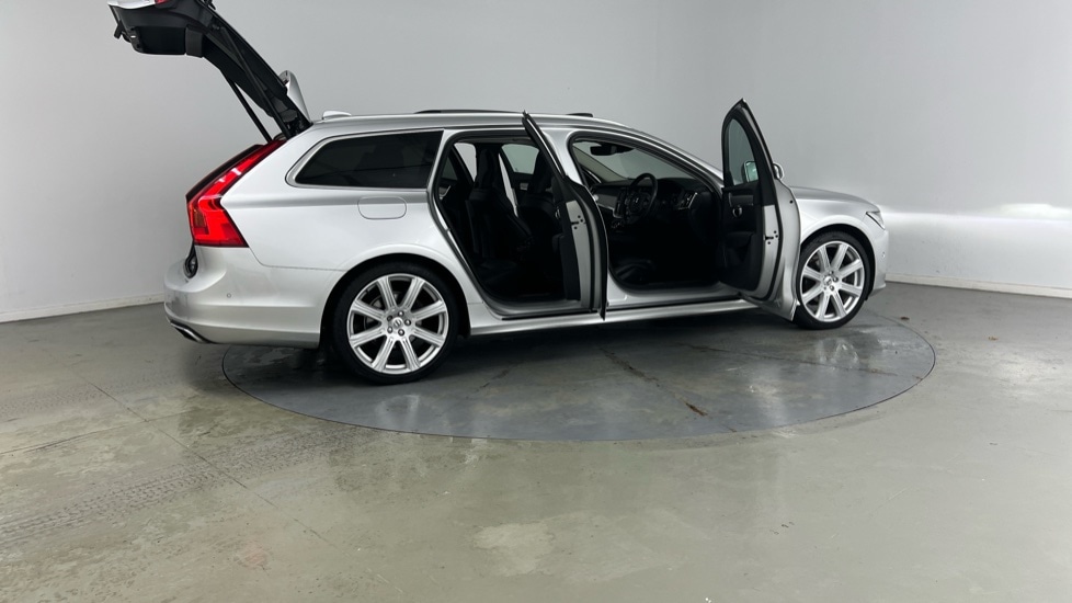 Used Volvo V90 2020 for sale - 77050896: Photo 29