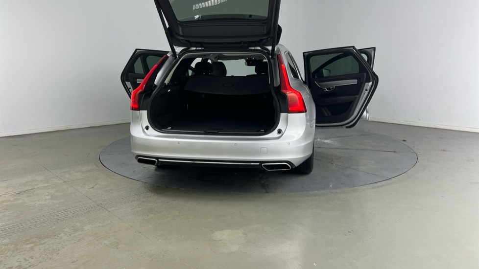 Used Volvo V90 2020 for sale - 77050896: Photo 33