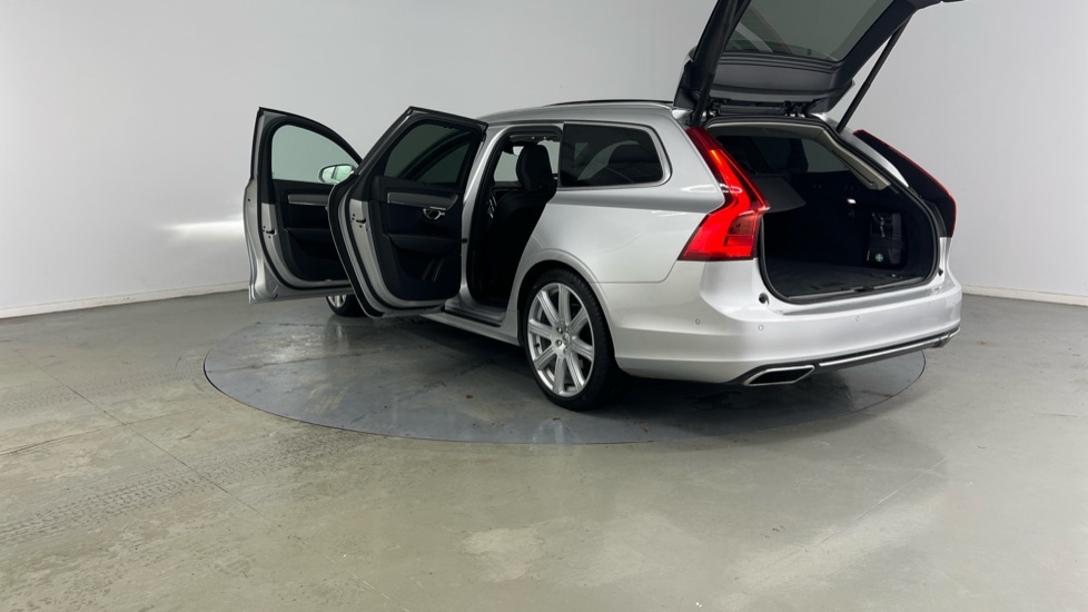 Used Volvo V90 2020 for sale - 77050896: Photo 36