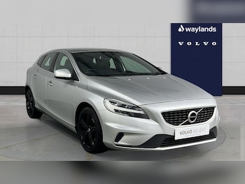 Used Volvo V40 2018 for sale - 78336506: Photo